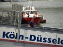 Uebung BF Koeln und DRLG Person im Rhein bei Koeln P765